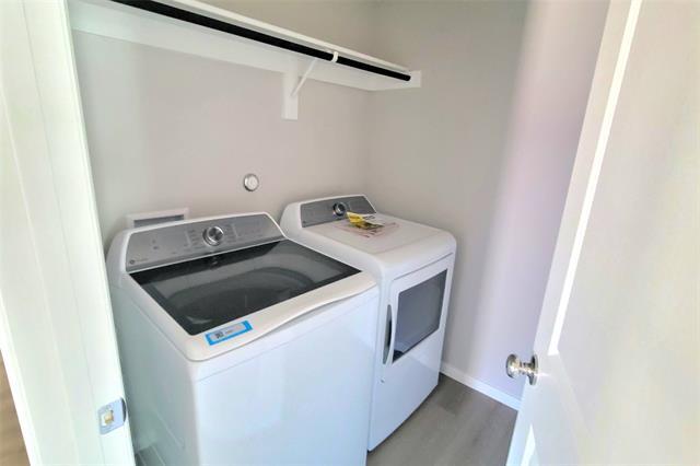 Building Photo - 418 Wydown Dr