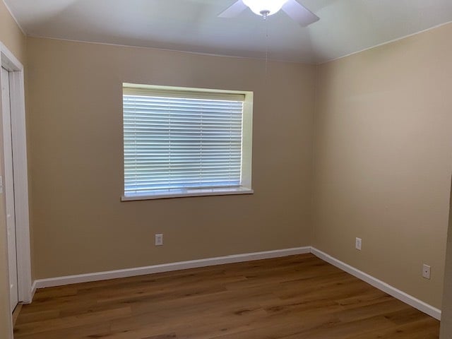 Building Photo - 9912 Vanessa Ave