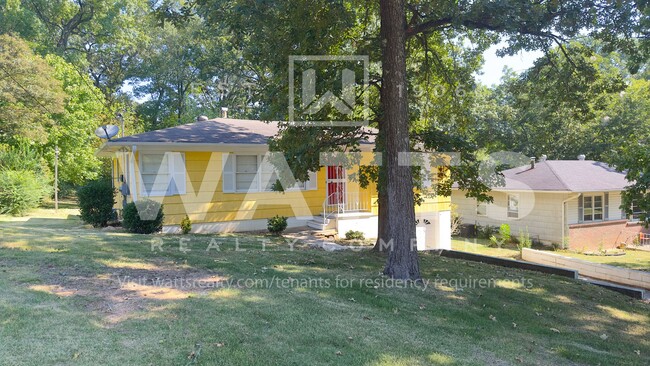 Building Photo - Lovely 3 Bedroom Home in Forestdale