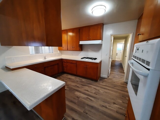 Building Photo - 9135 Arcadia Ave