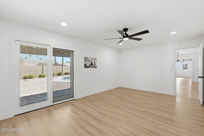 Building Photo - 6615 E Phelps Rd