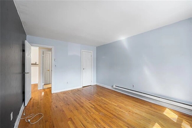 Building Photo - 187 Seaver Ave
