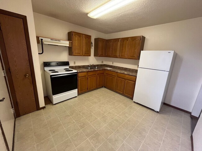 Building Photo - 2 Bed Apartment at the Driftless Apartment...