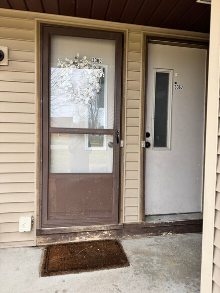 Building Photo - 3360 Burlingame Ave SW