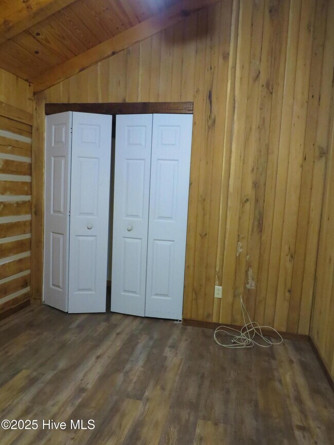 Building Photo - 168 Woodward Ln