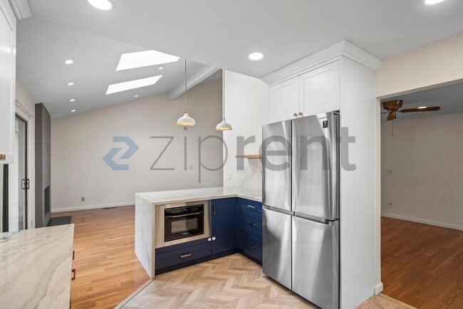 Building Photo - 4484 George Oaks Dr