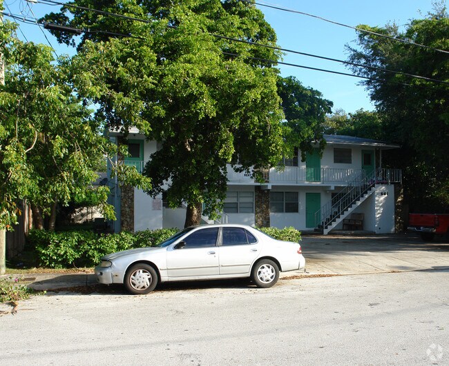 Primary Photo - 661 NE 61st St