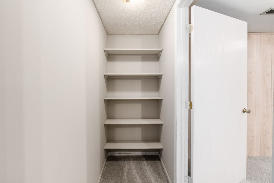 Building Photo - 7897 Kirkby Ct