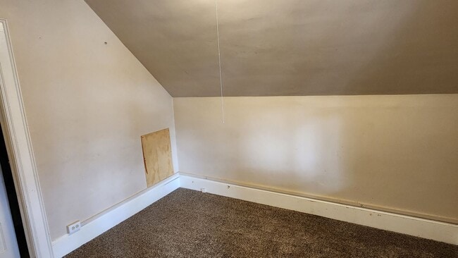 Building Photo - Remodeled Two Bedroom Apartment in the Heart of Olean NY!