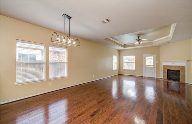 Building Photo - 17607 Memorial Falls Dr
