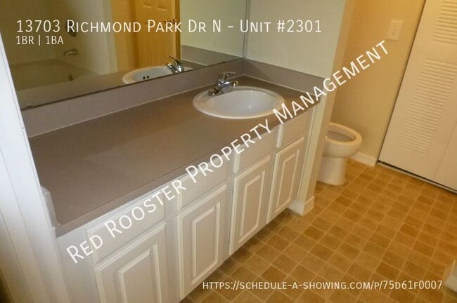 Building Photo - 13703 Richmond Park Dr N