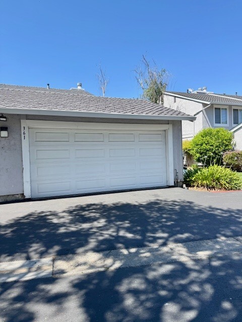 Primary Photo - 361 Pantano Cir