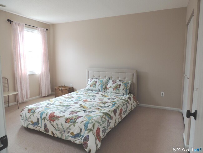 Building Photo - 124 S Montowese St