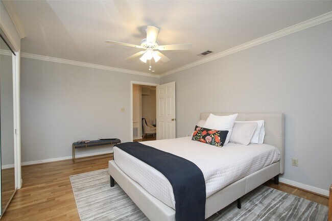 Building Photo - 1307 Welch St