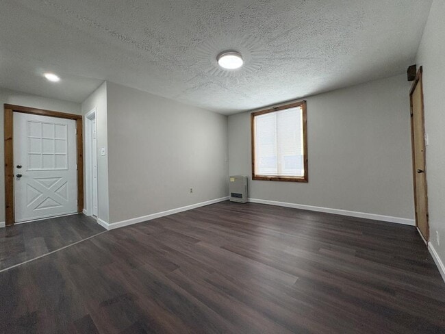 Building Photo - 28 Bartlett St