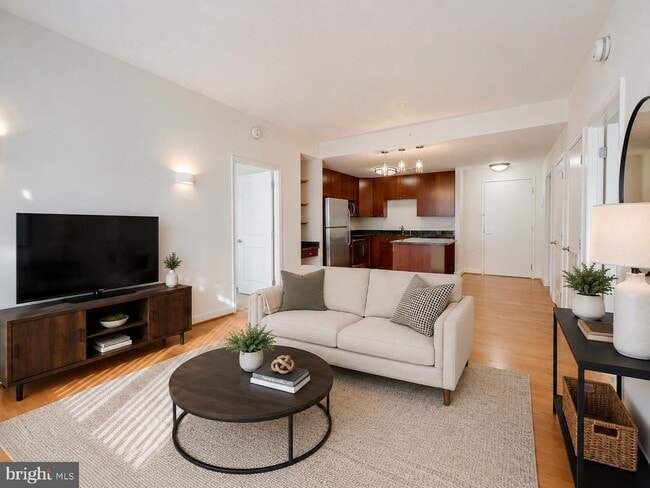 Building Photo - 155 Potomac Passage