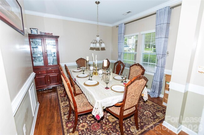 Building Photo - 2922 Deep Cove Dr NW