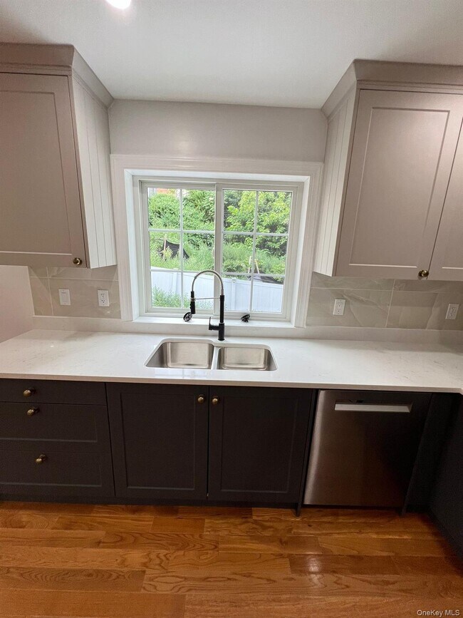 Building Photo - 50 Vineyard Ave