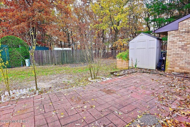 Building Photo - 168 Esmeralda Ct