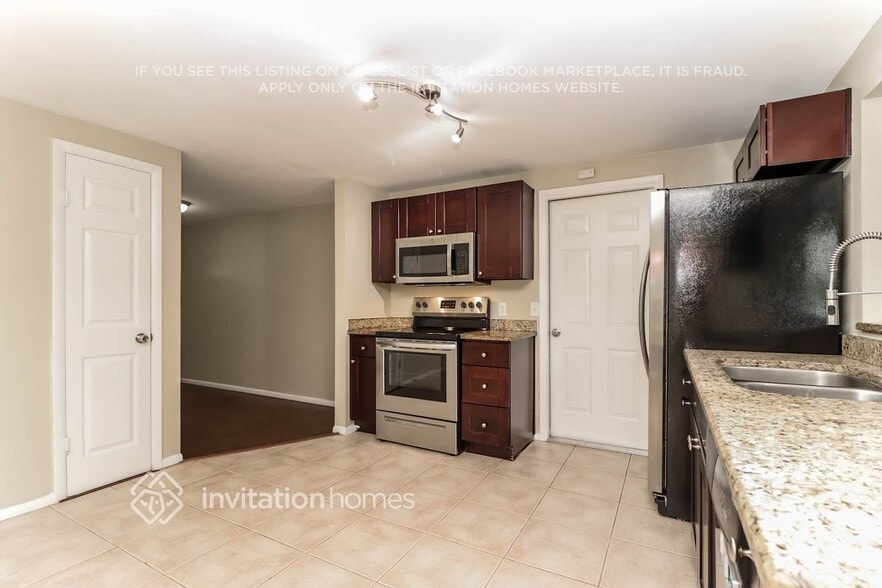 Building Photo - 6419 Willow Wood Ct