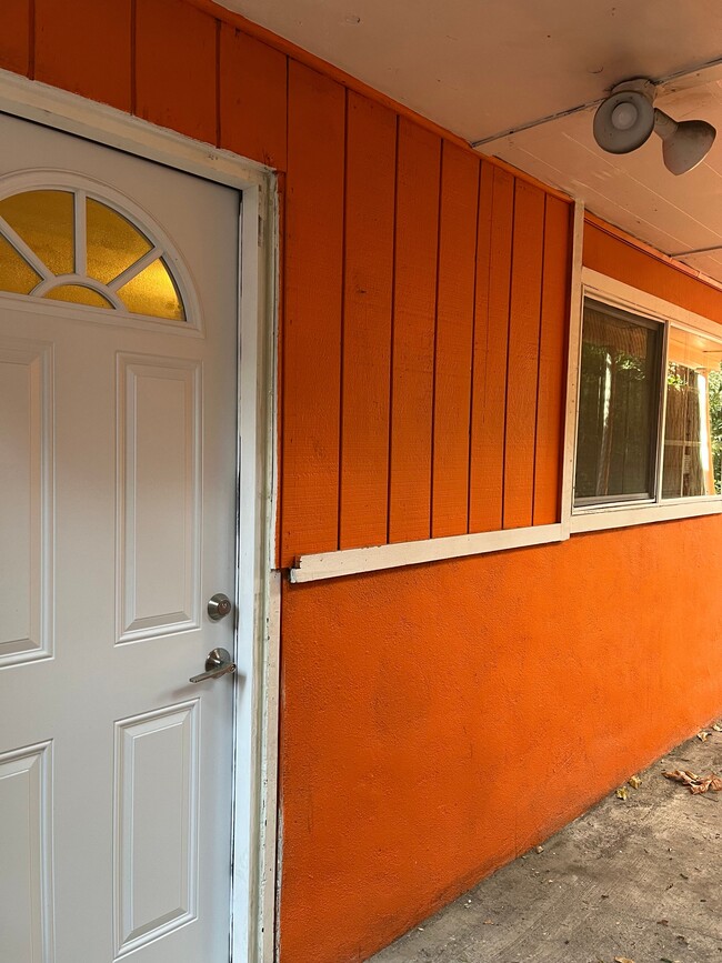 Building Photo - 767 Woodland Rd