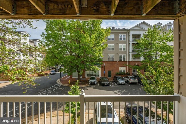 Building Photo - 4910 Barbour Dr