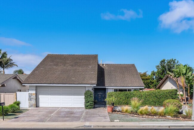 Building Photo - Coastal Elegance Meets Family Comfort in D...