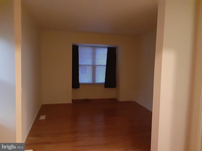 Building Photo - 13751 Avonshire Dr