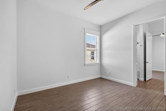 Building Photo - 799 Hookline Cir