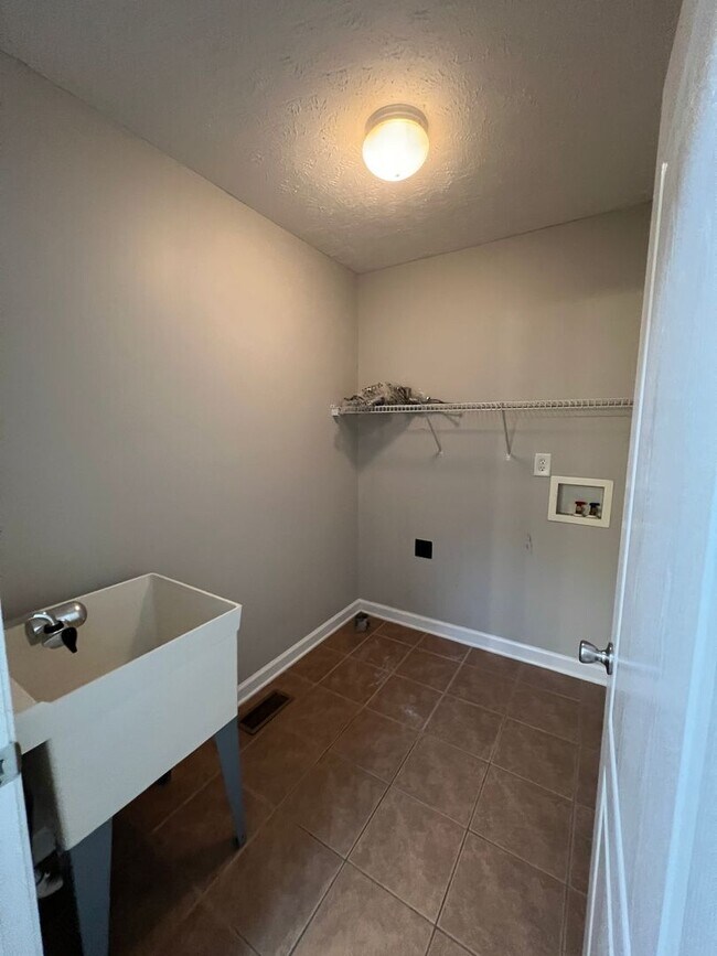 Building Photo - Gorgeous Westgate Home with Access to Community Amenities