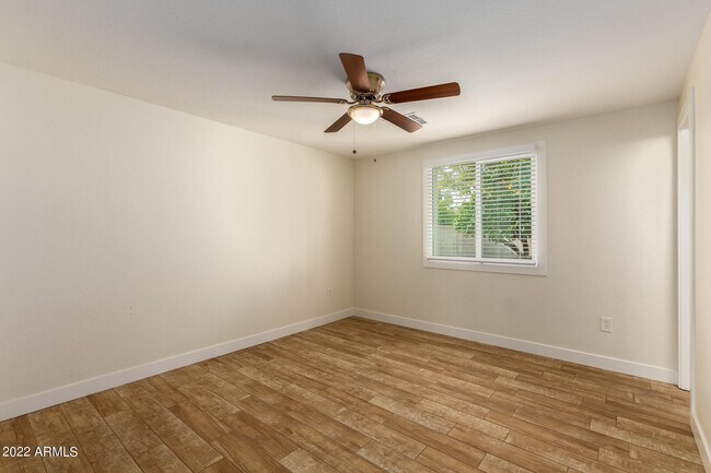 Building Photo - 13838 N 37th Way