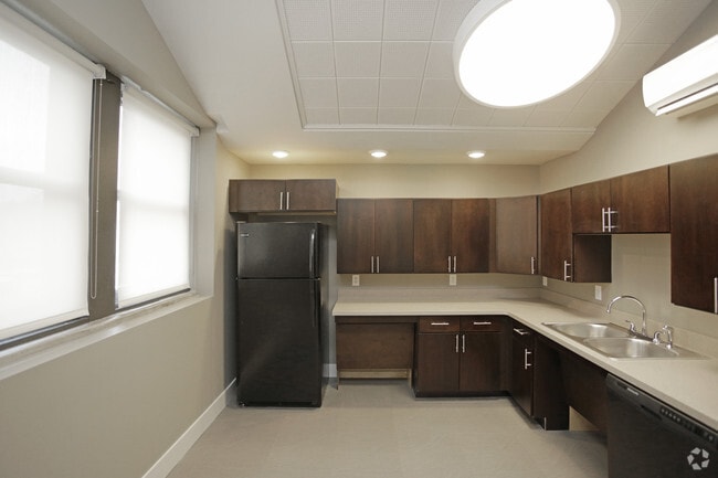 Community Kitchen - Blenheim Senior Living Apartments