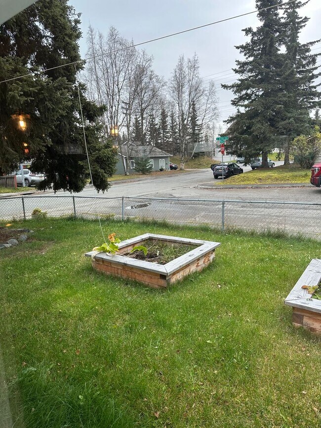 Building Photo - 6 month or 18 month lease offered for remo...