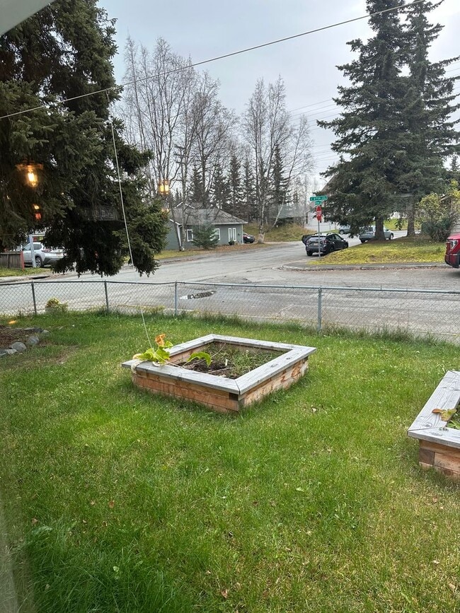 Building Photo - 6 month or 18 month lease offered for remodeled house