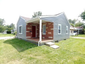 Building Photo - 7th and Jefferson - August 2026