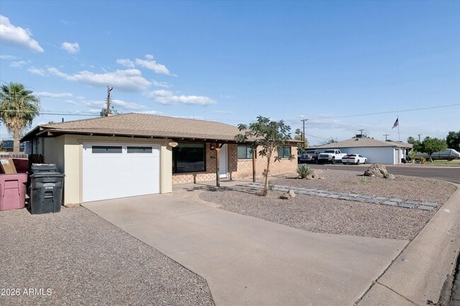 Building Photo - 1726 N 74th Pl