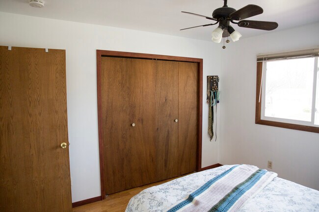 Bedroom #1 - 1319 S Thompson Dr