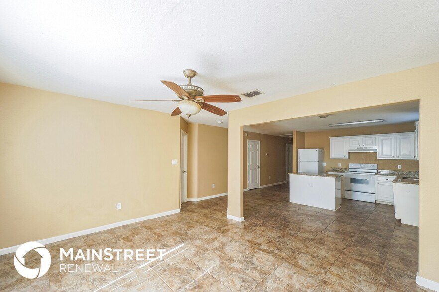 Building Photo - 5822 Blonde Canyon