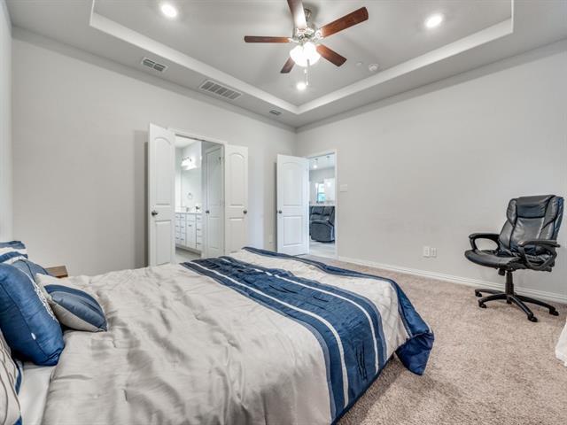 Building Photo - 2094 Creekbluff Cir