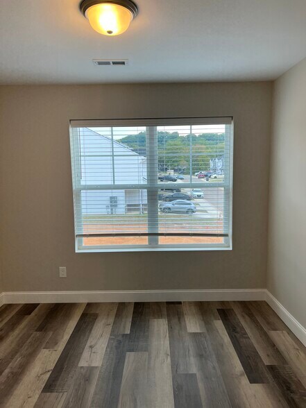 Building Photo - 4056 Laughing Brook Way