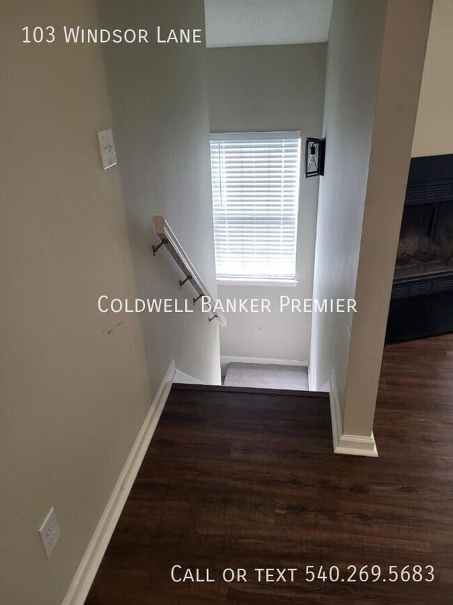 Building Photo - 103 Windsor Ln