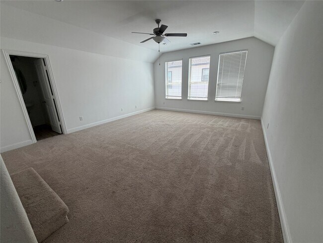 Building Photo - 6539 Fairway Gln Ln