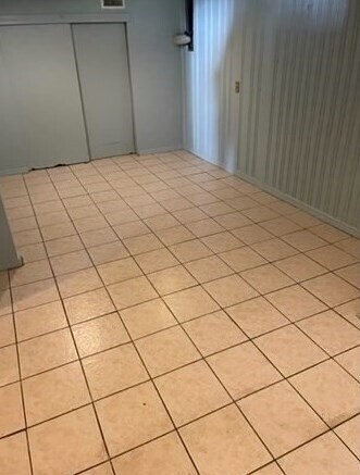 Building Photo - 276 Weston St