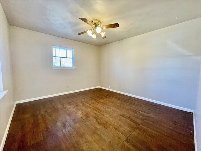 Building Photo - 3809 Titan Trail