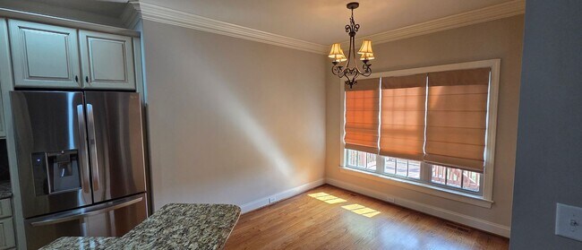 Building Photo - Beautiful Home with a full in law suite in Lewisville