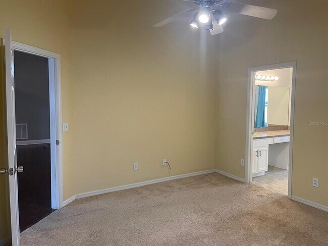 Building Photo - 308 Halstead Dr