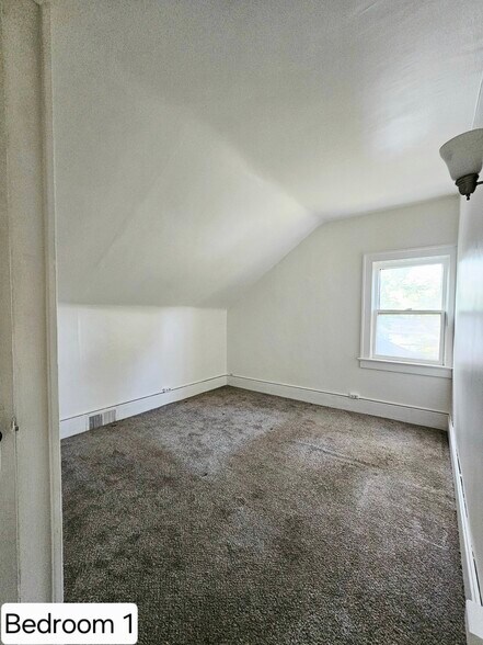 Building Photo - 148 Nassau Ave