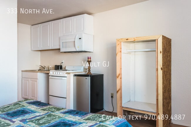 Primary Photo - 333 North Ave