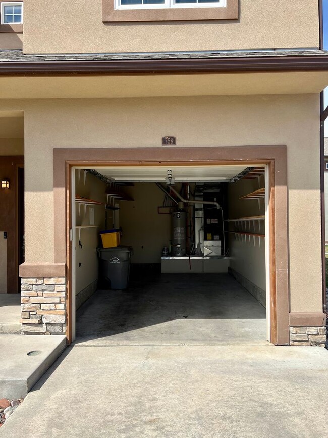 Building Photo - Townhome at Enclave for Rent in Rifle