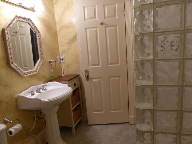 Third Bathroom - 906 Fatherland St